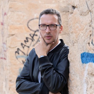 Jonatan Rives, director